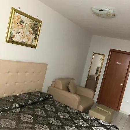 בית הארחה Blu Angels נאפולי